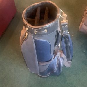 Belding. Navy leather & Vinyl men’s golf bag.